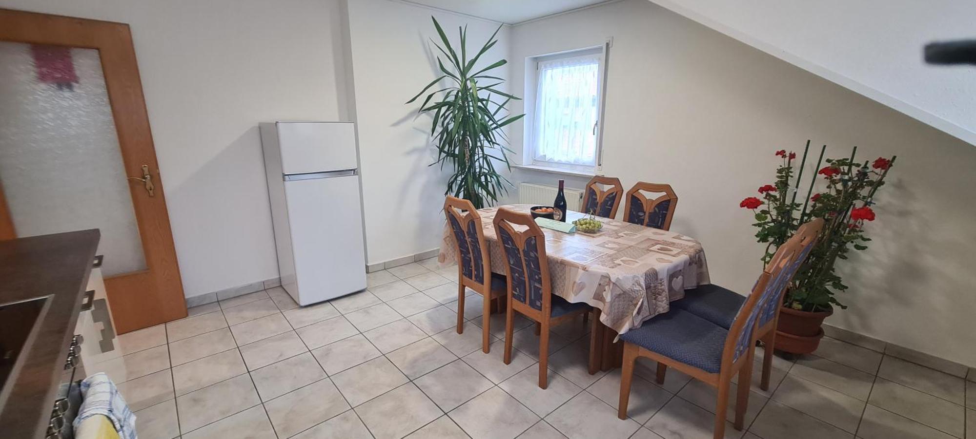 Gemuetliche 120 Qm Ferienwohnung Mit Balkon Адельсдорф Экстерьер фото